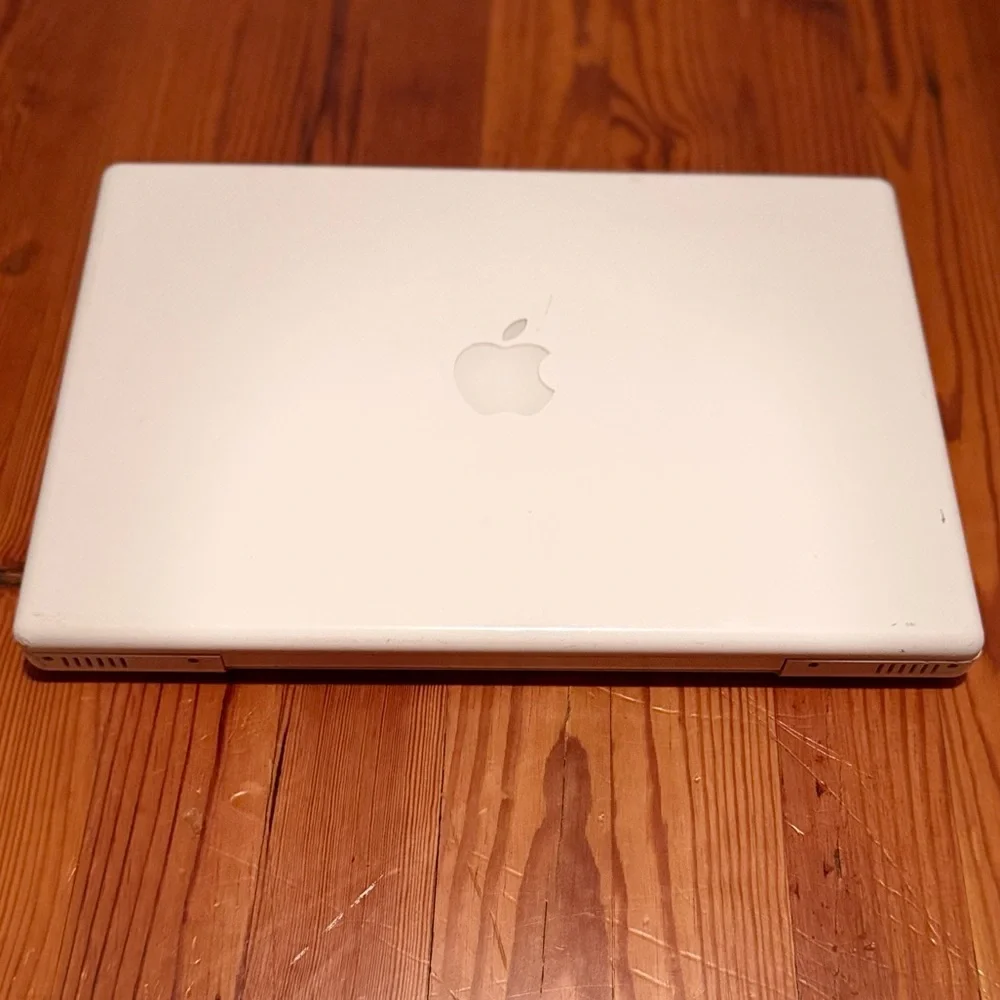 Apple MacBook 2006 Classic White (Parts)